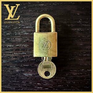Louis Vuitton RARE Vintage Brass Lock and Key #224